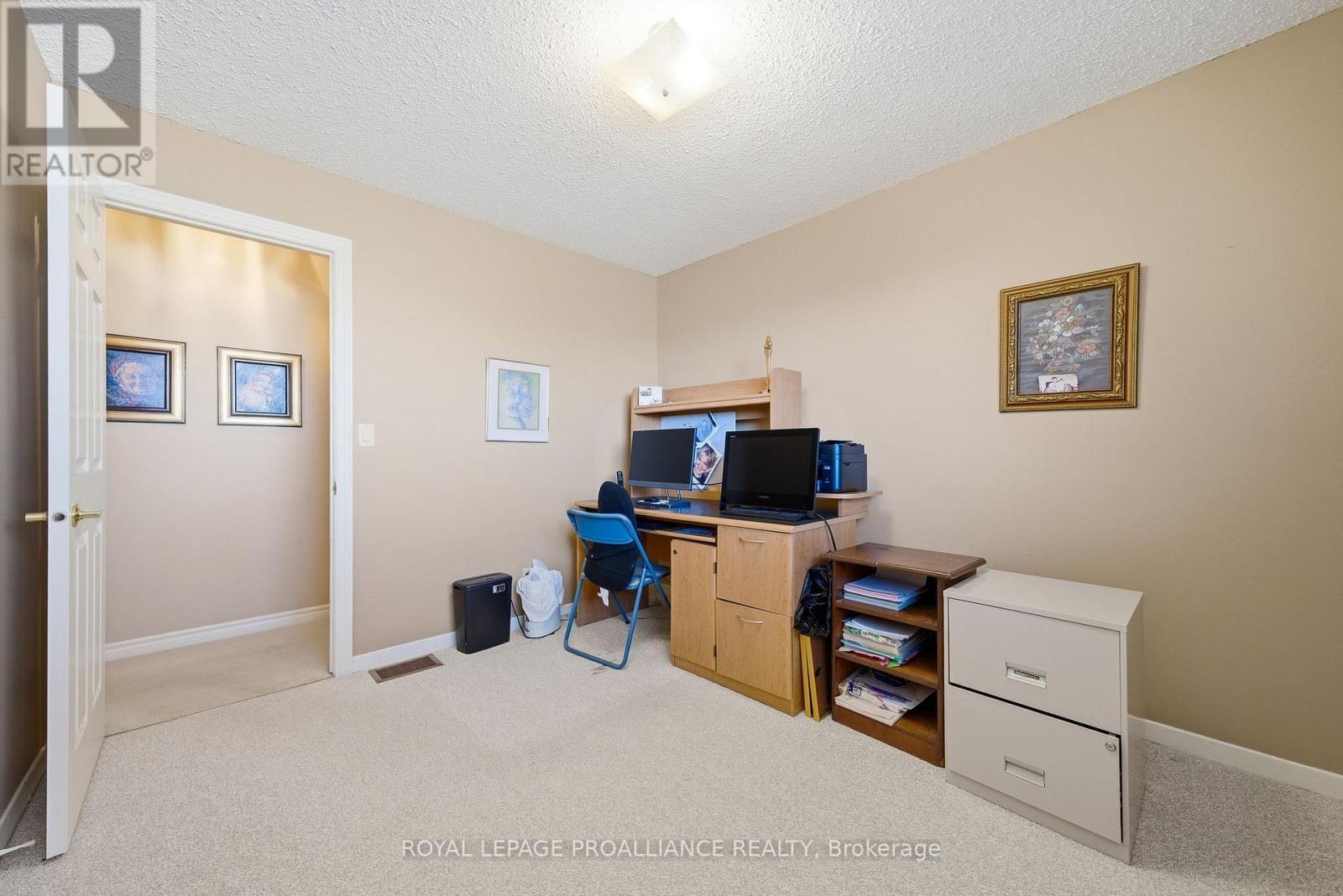 












125 TRACEY PARK DRIVE

,
Belleville (Belleville Ward),




Ontario
K8P5C7

