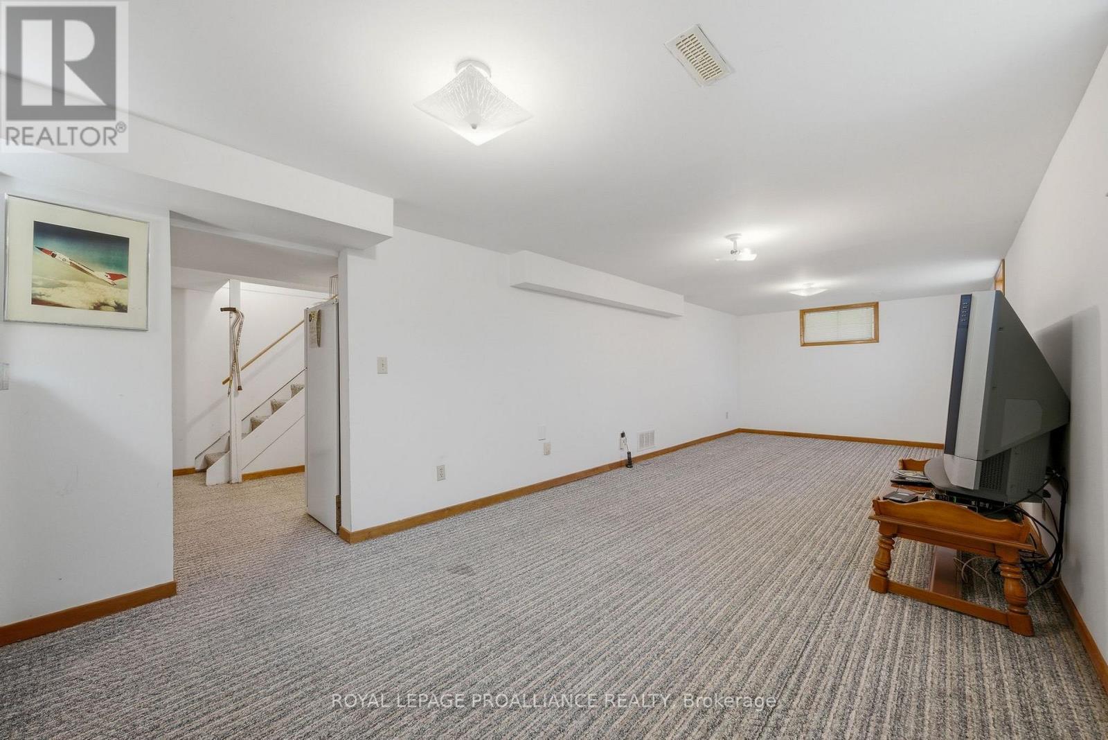 












125 TRACEY PARK DRIVE

,
Belleville (Belleville Ward),




Ontario
K8P5C7

