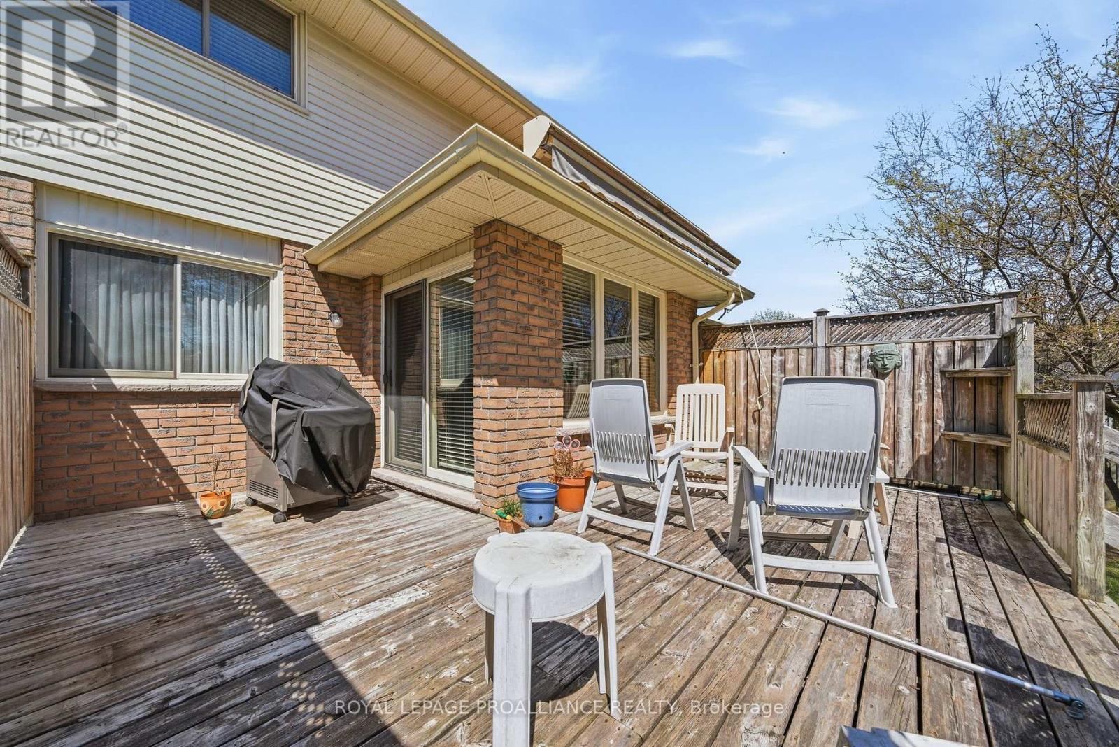












125 TRACEY PARK DRIVE

,
Belleville (Belleville Ward),




Ontario
K8P5C7

