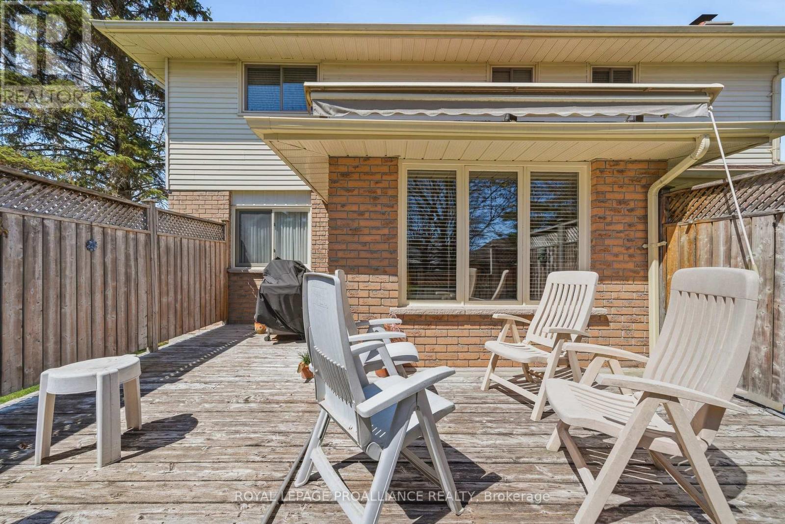 












125 TRACEY PARK DRIVE

,
Belleville (Belleville Ward),




Ontario
K8P5C7

