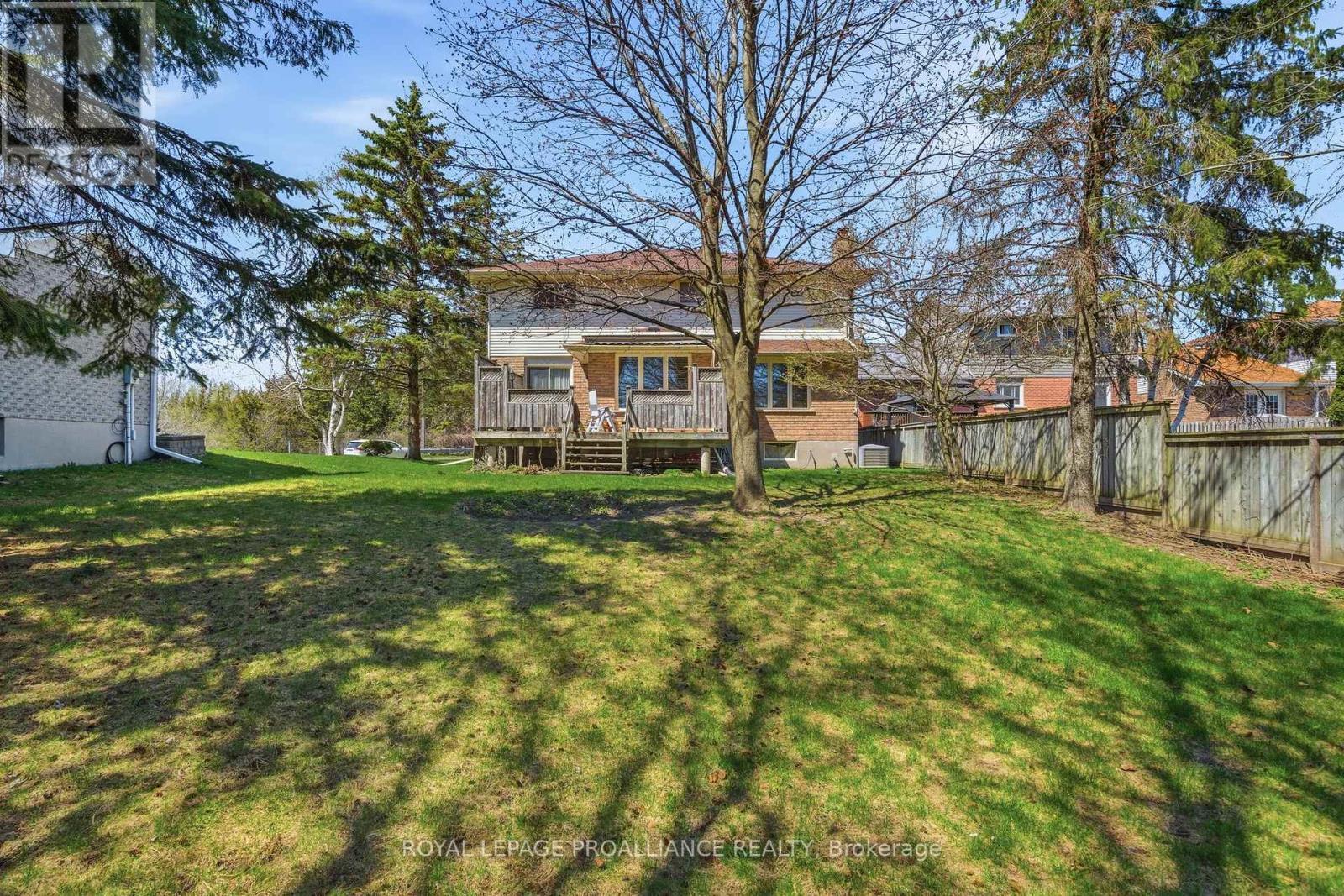 












125 TRACEY PARK DRIVE

,
Belleville (Belleville Ward),




Ontario
K8P5C7

