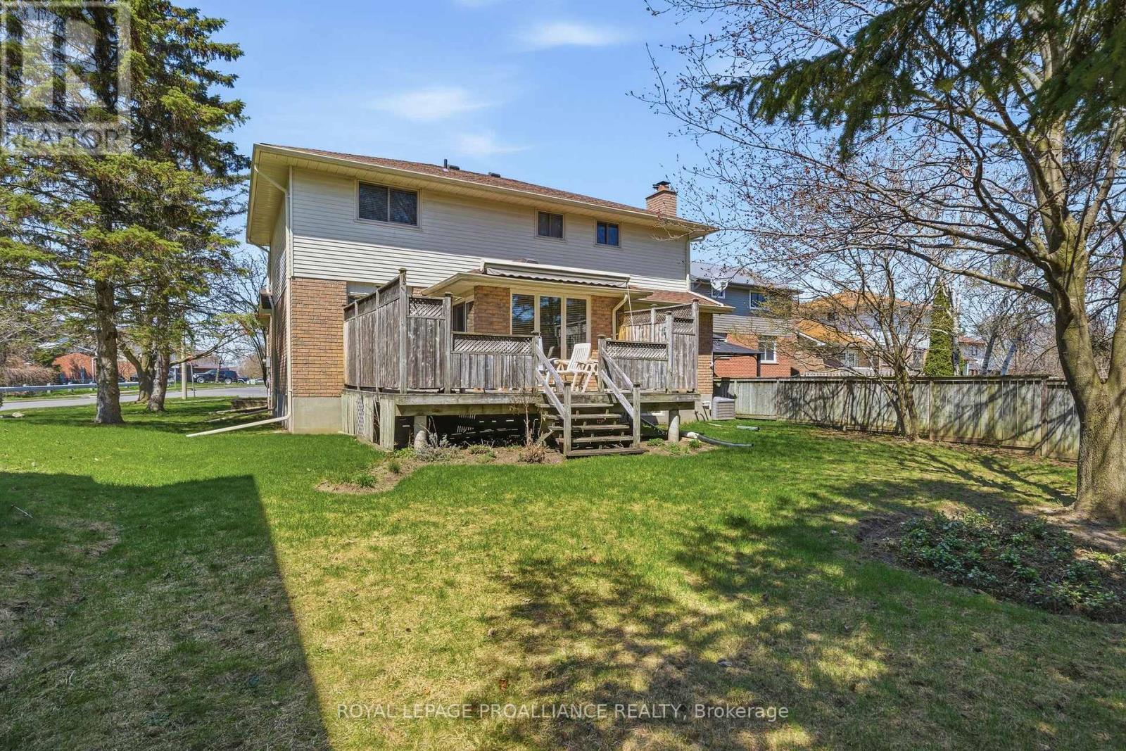 












125 TRACEY PARK DRIVE

,
Belleville (Belleville Ward),




Ontario
K8P5C7

