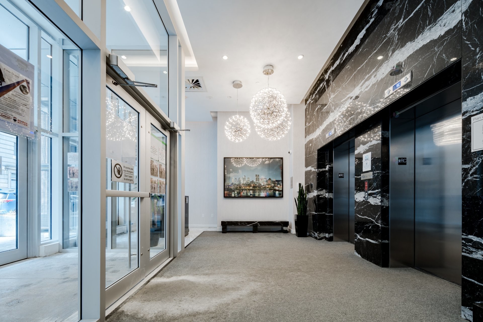 









1239


Rue Drummond

, 601,
Montréal (Ville-Marie),




QC
H3G1V8

