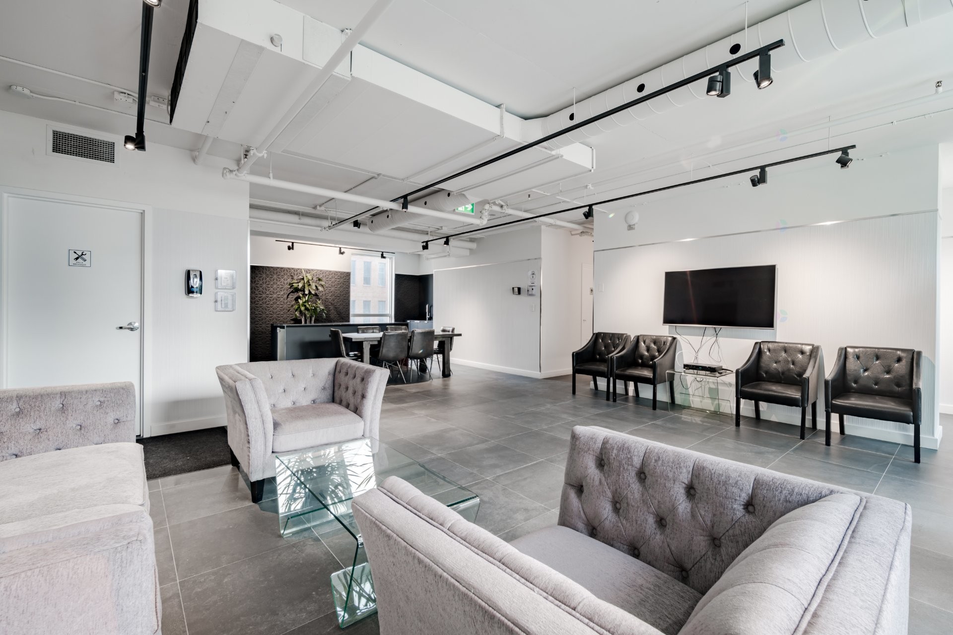 









1239


Rue Drummond

, 601,
Montréal (Ville-Marie),




QC
H3G1V8

