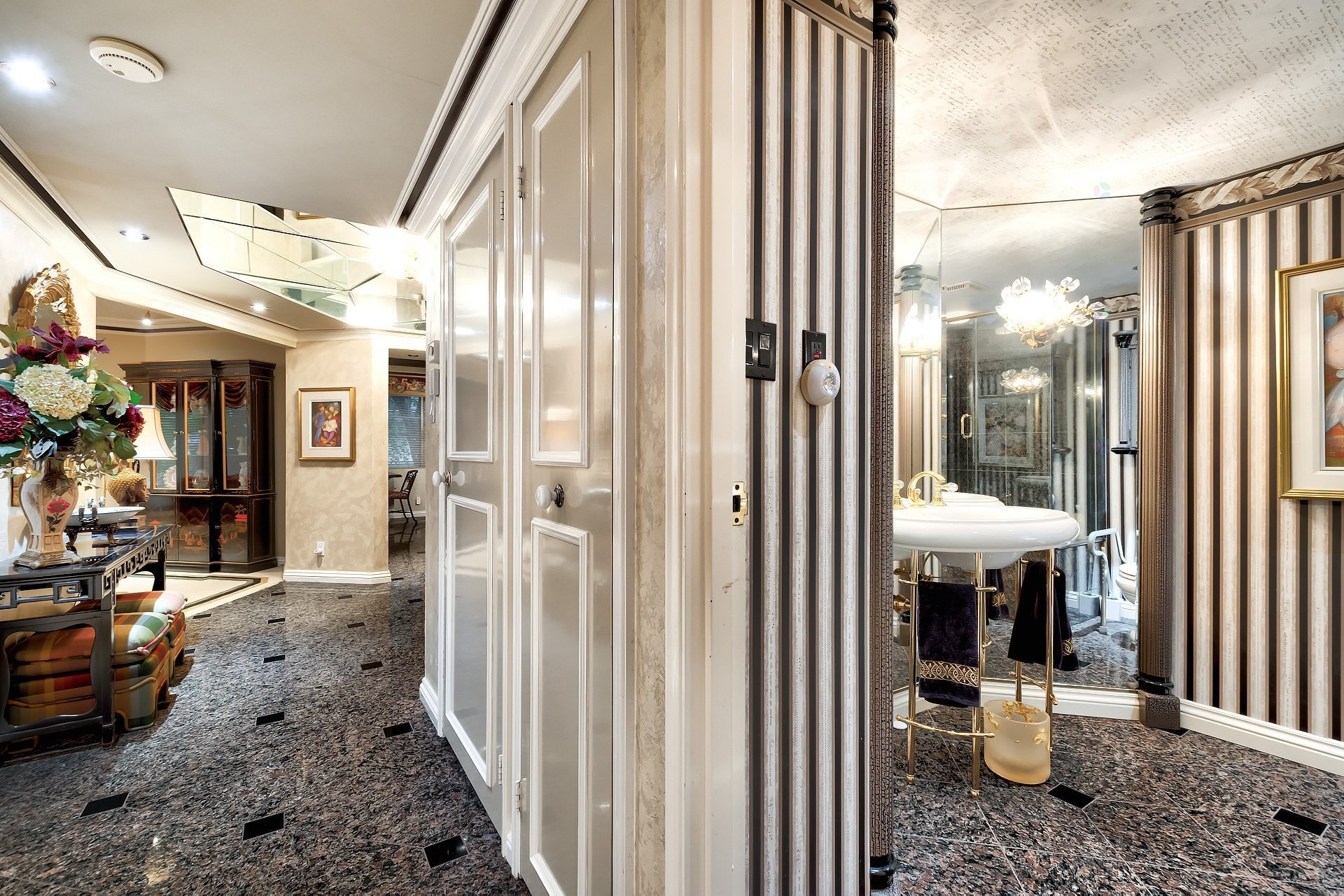 









5720


Av. Rembrandt

, 205,
Côte-Saint-Luc,




QC
H4W3A1

