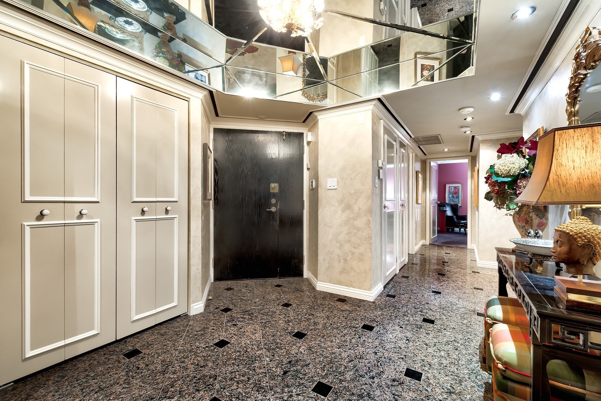 









5720


Av. Rembrandt

, 205,
Côte-Saint-Luc,




QC
H4W3A1

