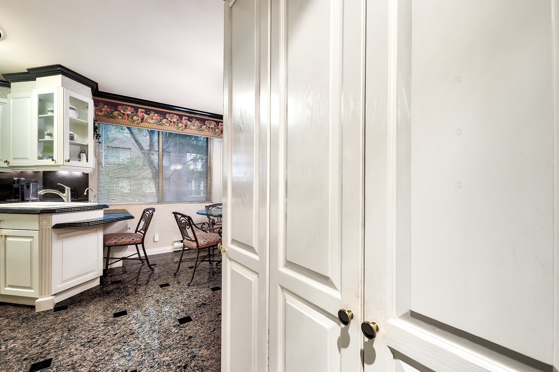 









5720


Av. Rembrandt

, 205,
Côte-Saint-Luc,




QC
H4W3A1

