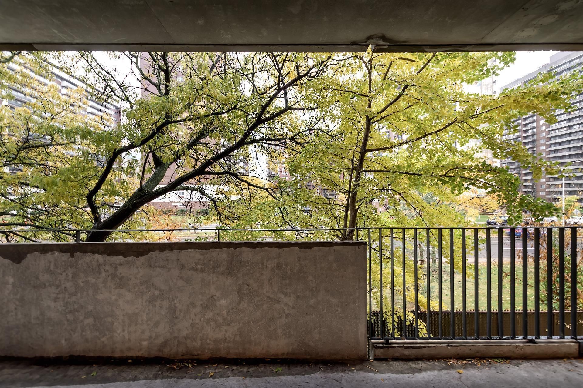 









5720


Av. Rembrandt

, 205,
Côte-Saint-Luc,




QC
H4W3A1

