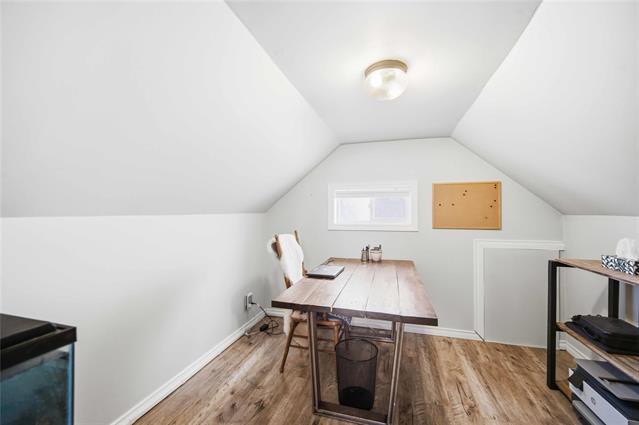 









270


BERNAT

RD,
Grande Pointe,




MB
R5A 1H1

