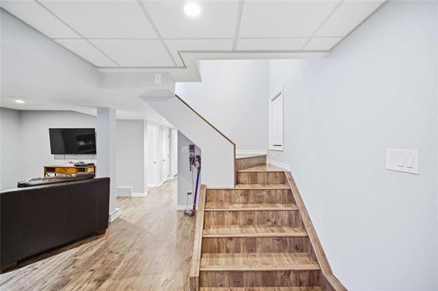









270


BERNAT

RD,
Grande Pointe,




MB
R5A 1H1

