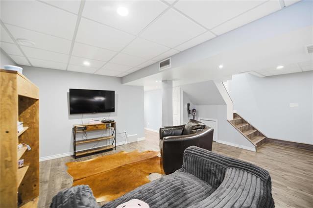 









270


BERNAT

RD,
Grande Pointe,




MB
R5A 1H1


