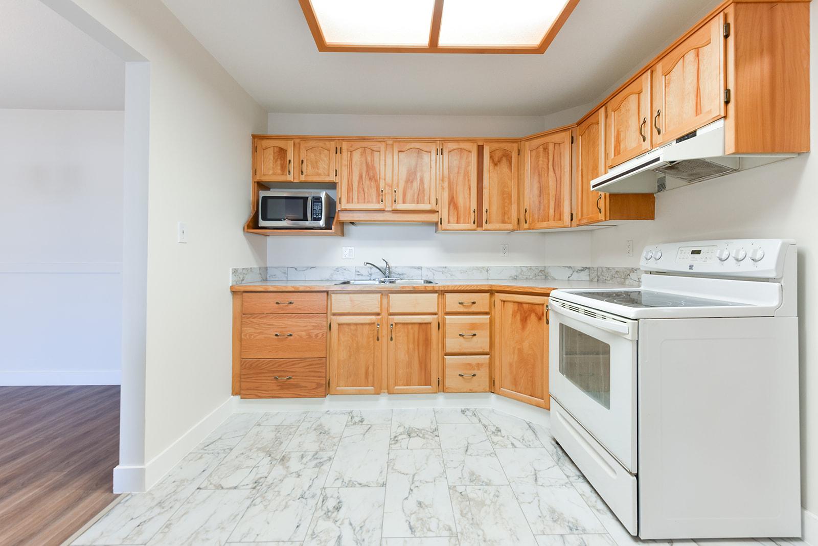 









374


Winnipeg

Street, 407,
Penticton,




BC
V2A 5M5

