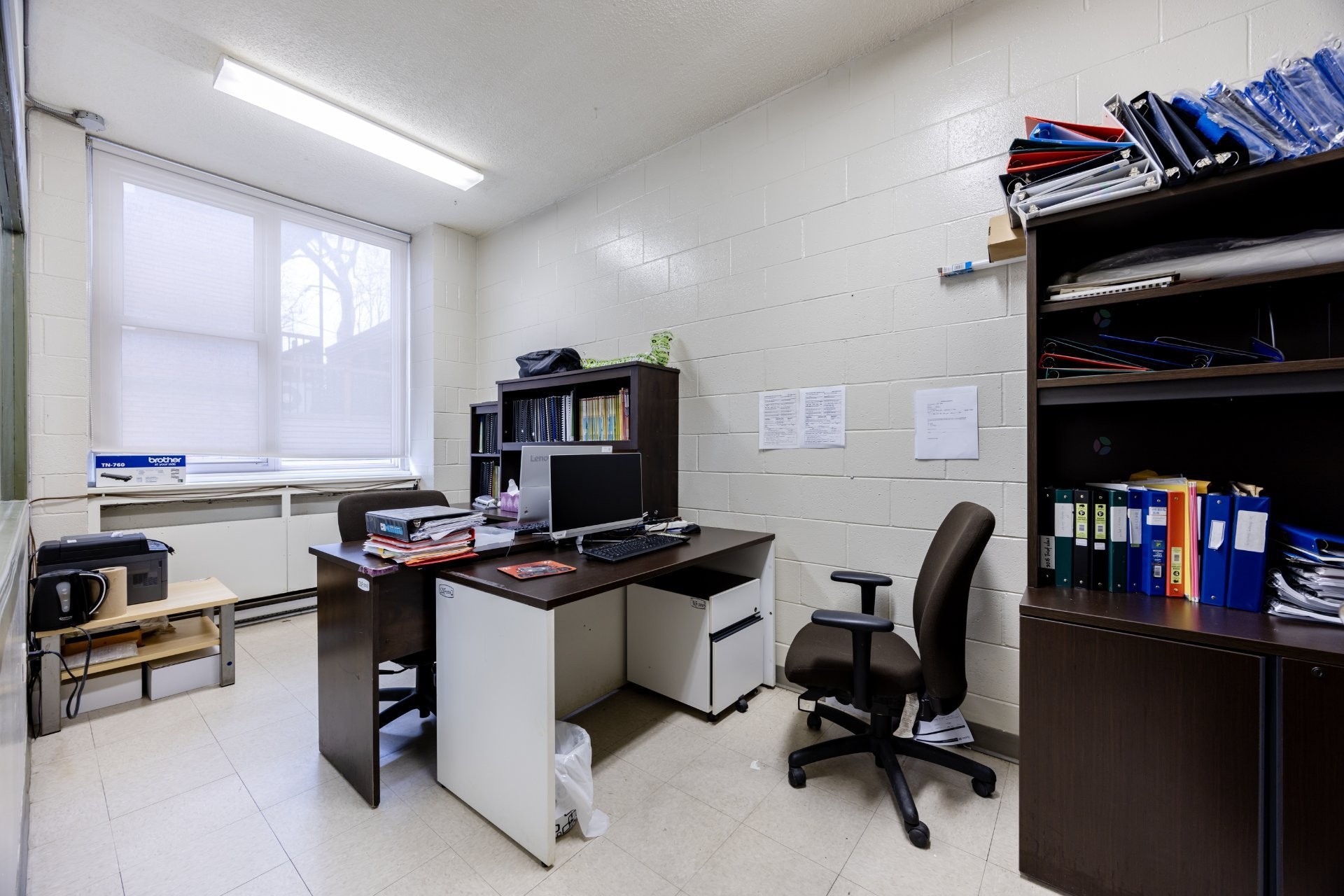 









690


Boul. Crémazie E.

,
Montréal (Villeray/Saint-Michel/Parc-Extension),




QC
H2P1E9

