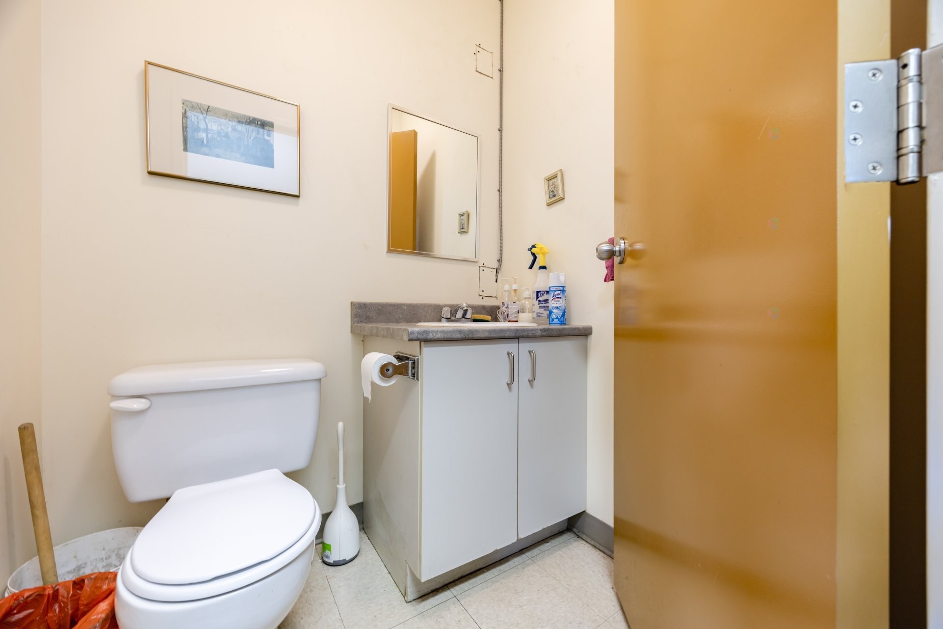 









690


Boul. Crémazie E.

,
Montréal (Villeray/Saint-Michel/Parc-Extension),




QC
H2P1E9

