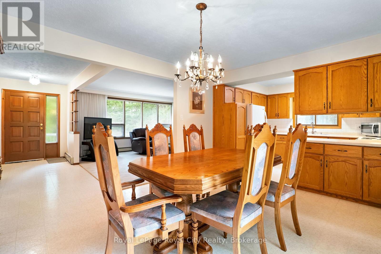 












4620 20 SIDE ROAD N

,
Puslinch,




Ontario
N1H6J3

