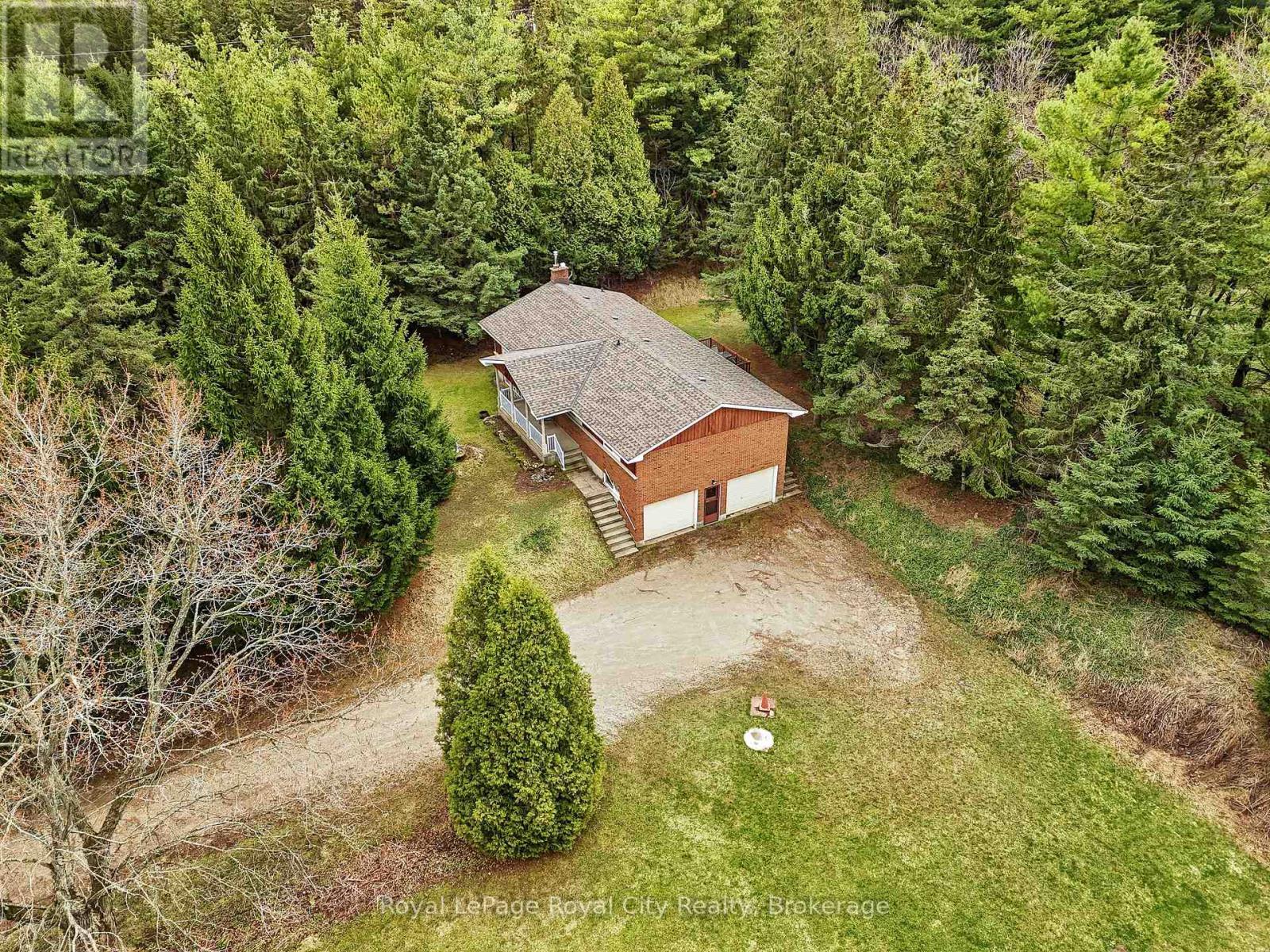 












4620 20 SIDE ROAD N

,
Puslinch,




Ontario
N1H6J3

