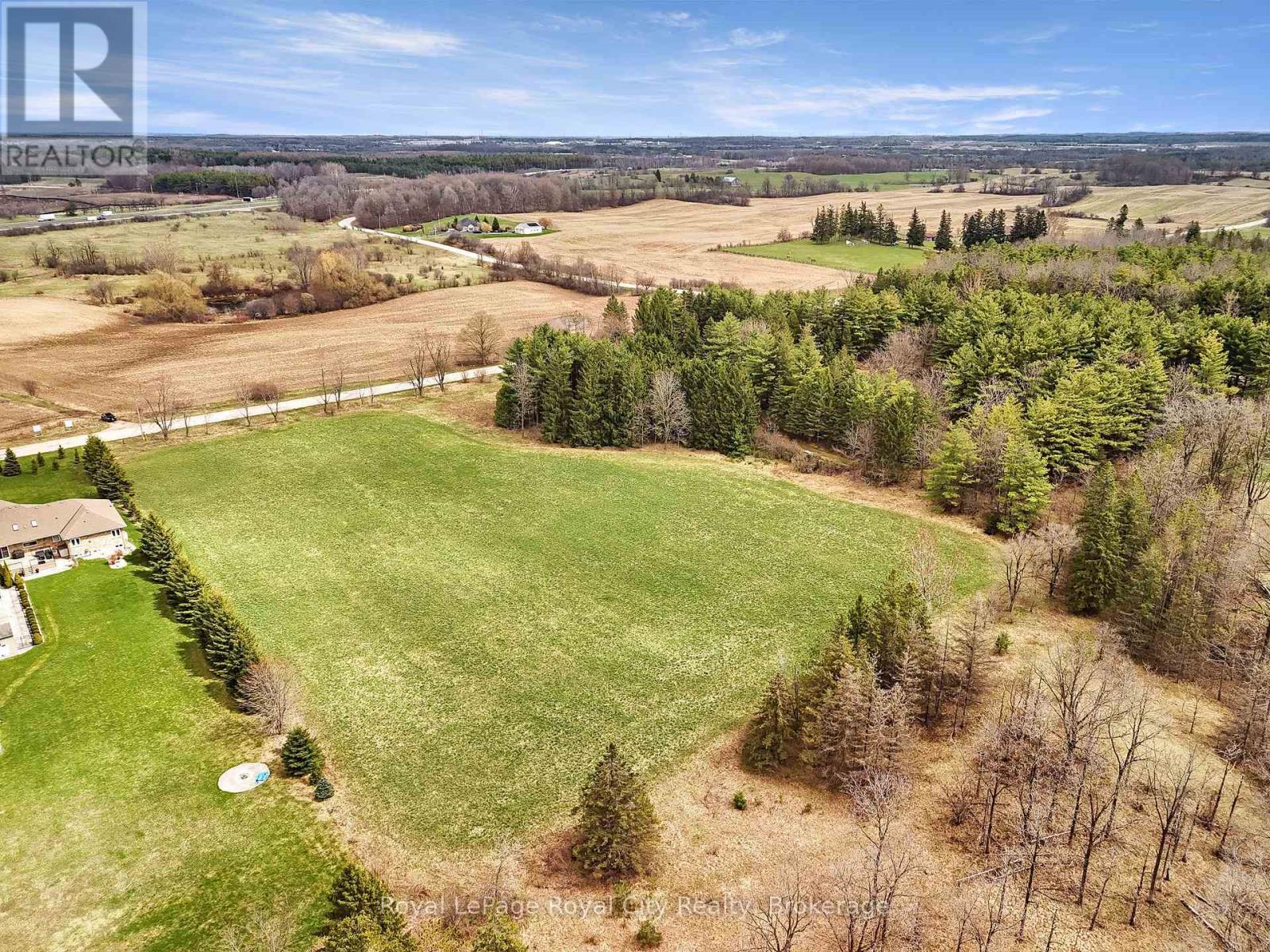












4620 20 SIDE ROAD N

,
Puslinch,




Ontario
N1H6J3

