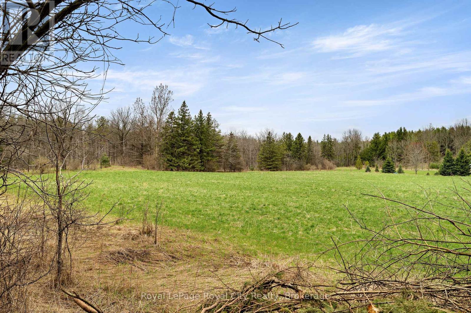 












4620 20 SIDE ROAD N

,
Puslinch,




Ontario
N1H6J3

