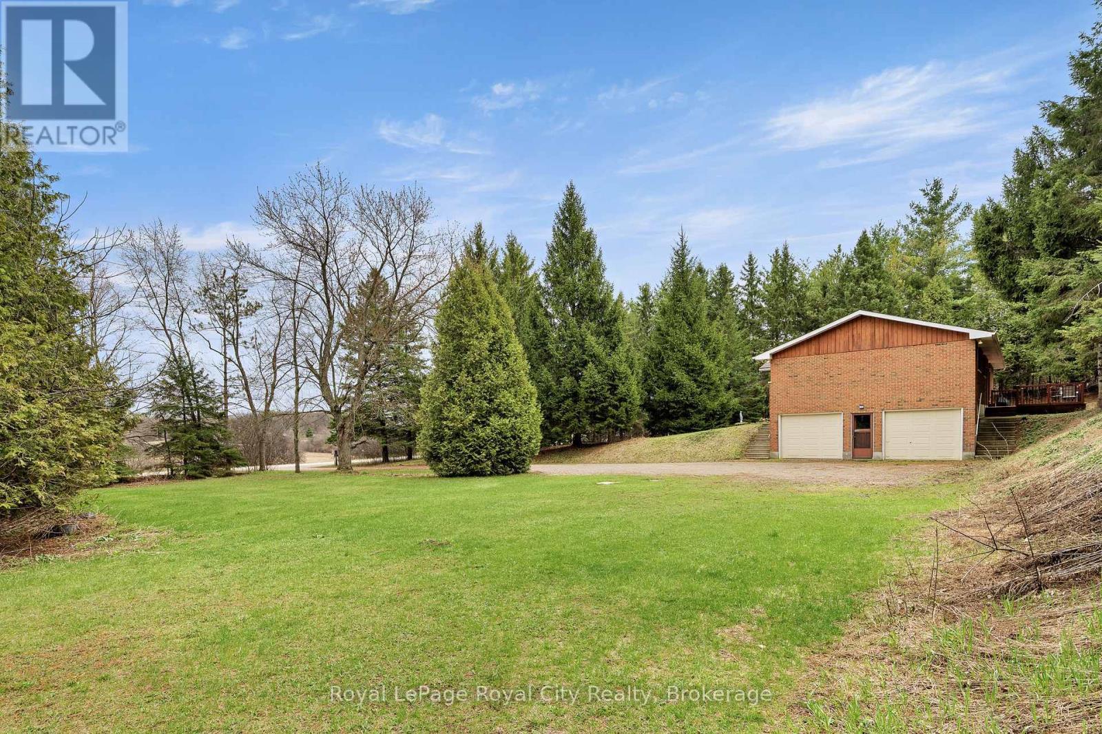 












4620 20 SIDE ROAD N

,
Puslinch,




Ontario
N1H6J3

