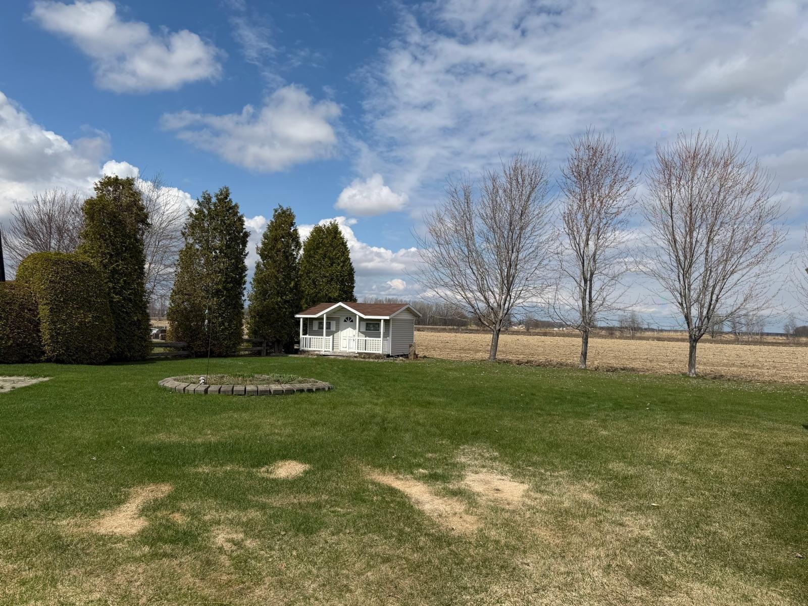 









189


Rue Principale

,
La Visitation-de-l'Île-Dupas,




QC
J0K2P0

