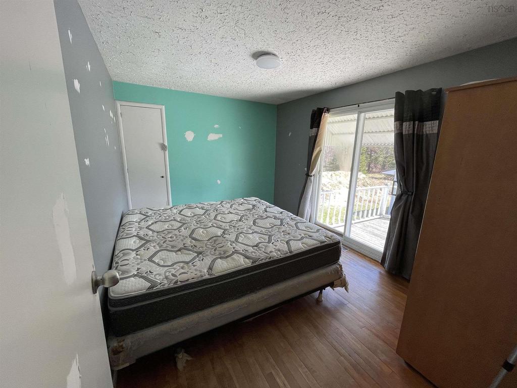 












343 Salmon River Road

,
Valley,




NS
B6L 4E6

