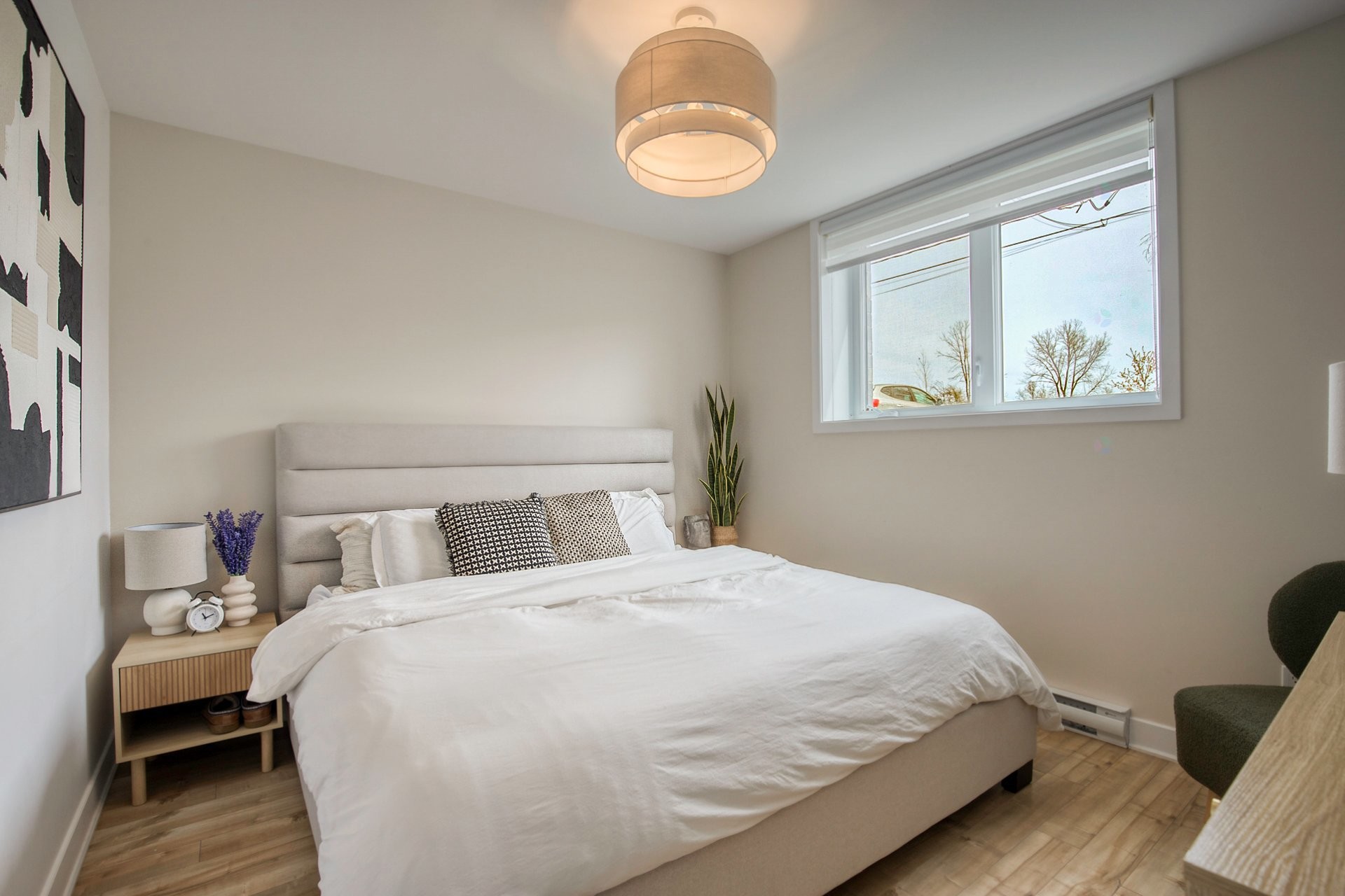 









120


Rue Bella

,
Saint-Jean-sur-Richelieu,




QC
J2X4Y6

