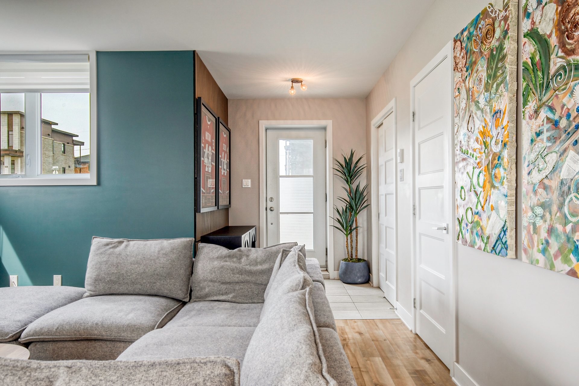 









120


Rue Bella

,
Saint-Jean-sur-Richelieu,




QC
J2X4Y6

