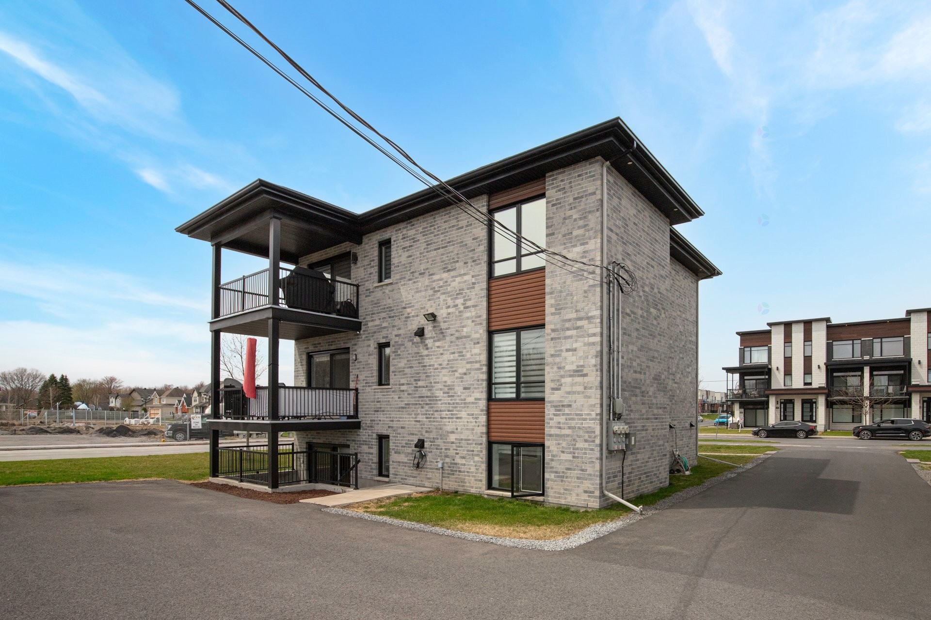 









120


Rue Bella

,
Saint-Jean-sur-Richelieu,




QC
J2X4Y6

