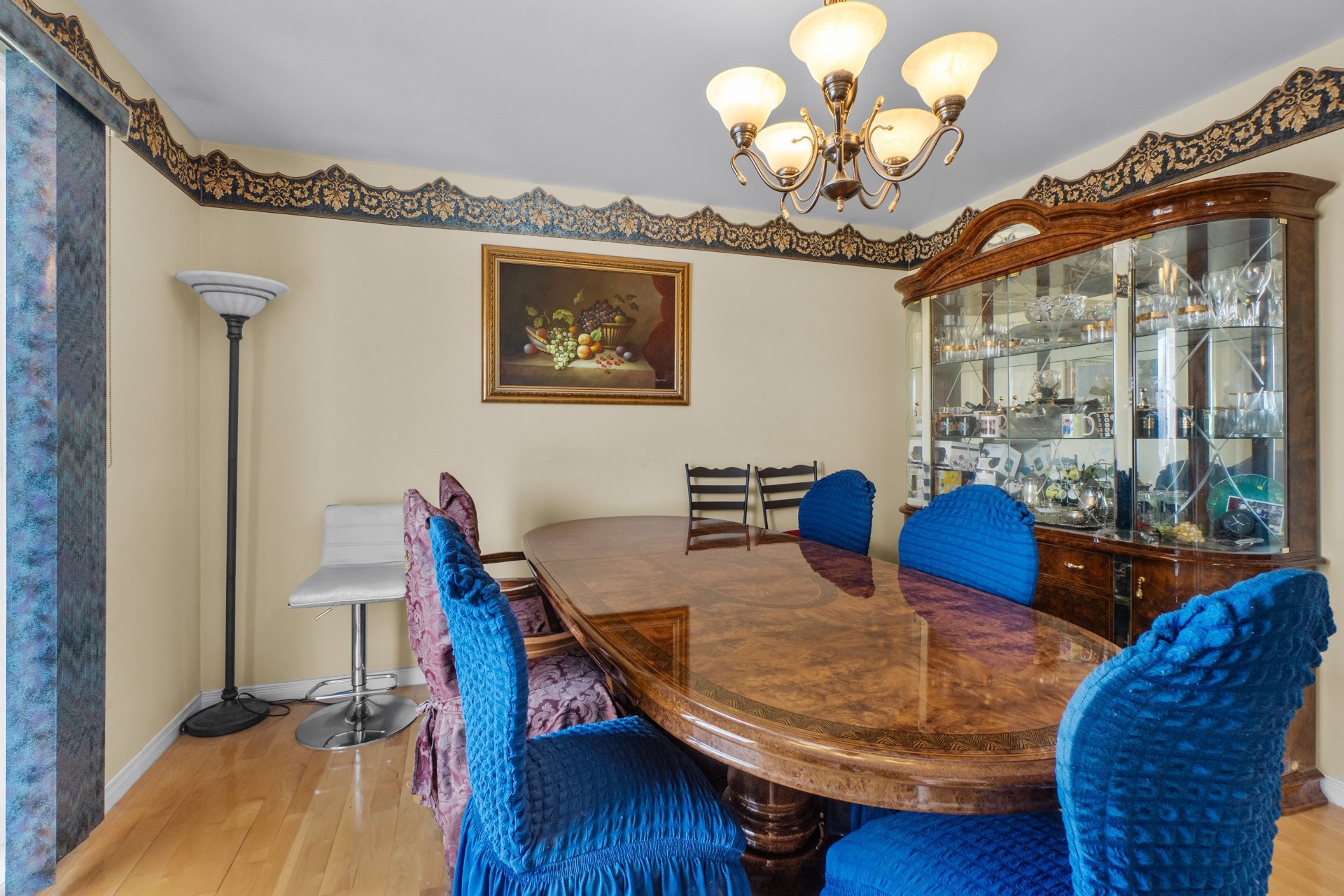 









6848


Rue Henri-Julien

,
Laval (Sainte-Rose),




QC
H7L5X7

