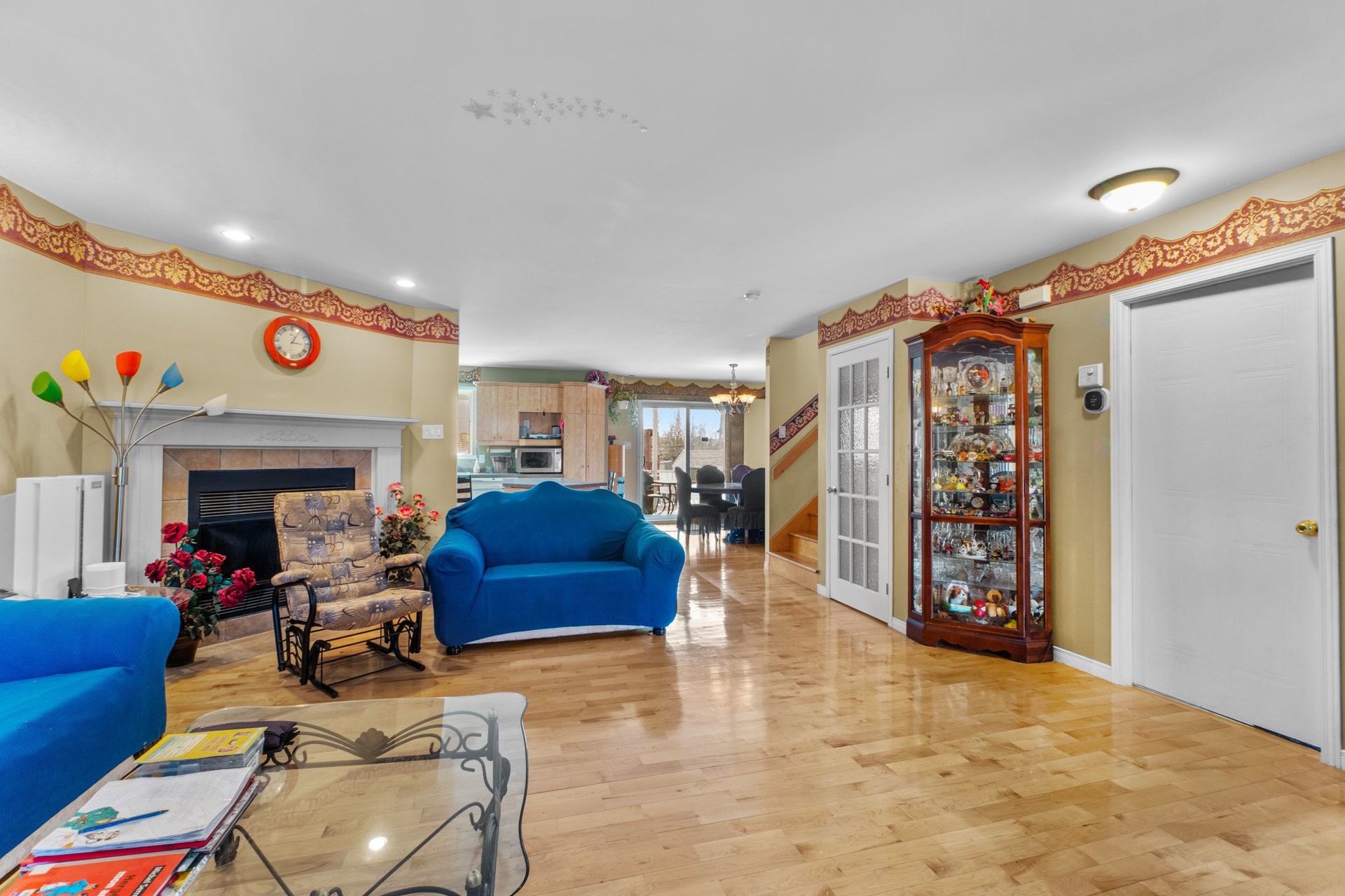 









6848


Rue Henri-Julien

,
Laval (Sainte-Rose),




QC
H7L5X7

