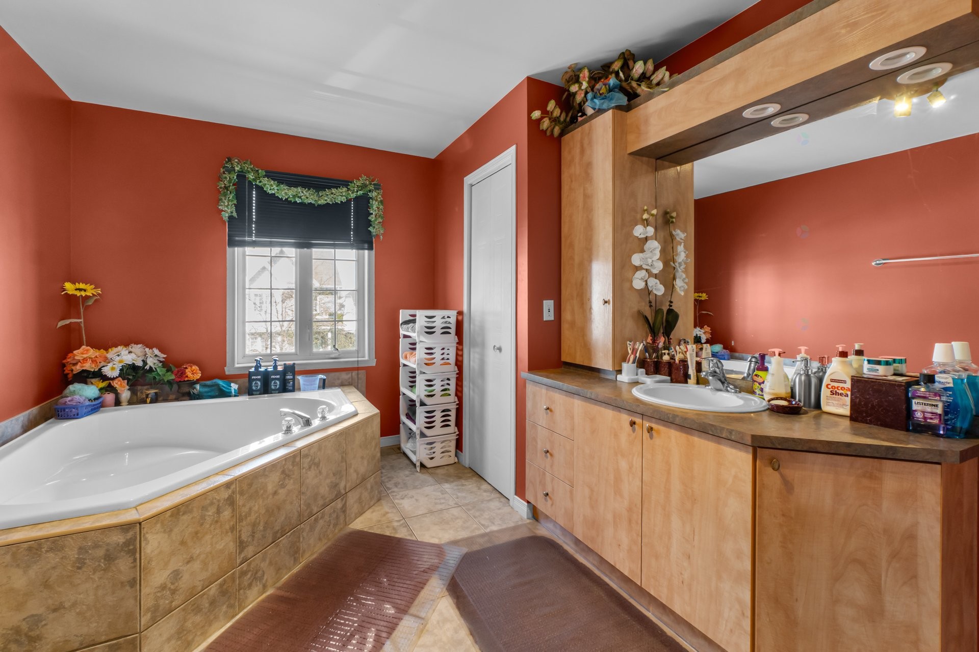 









6848


Rue Henri-Julien

,
Laval (Sainte-Rose),




QC
H7L5X7


