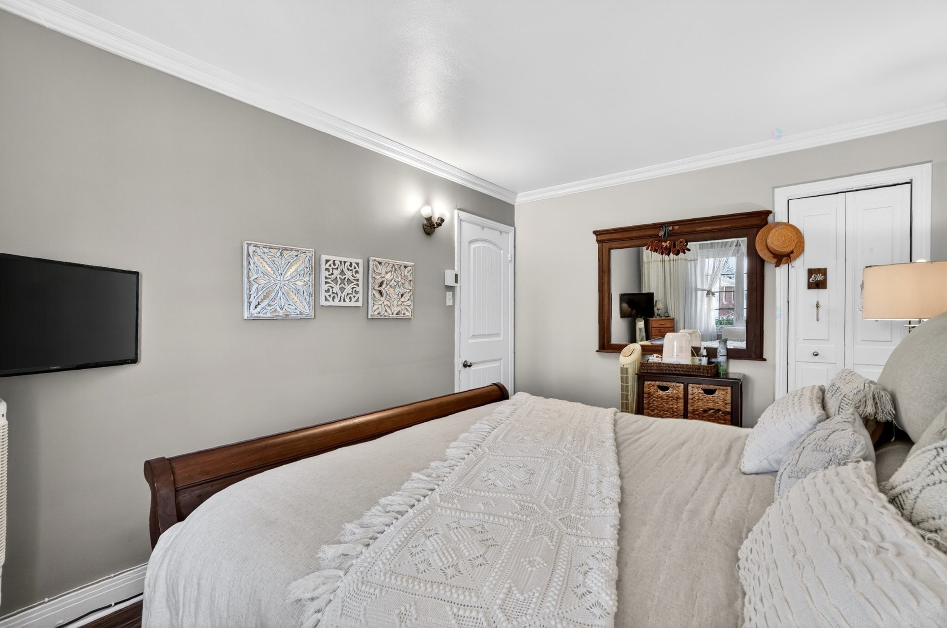 









96


Rue Crescent

,
Deux-Montagnes,




QC
J7R4C4


