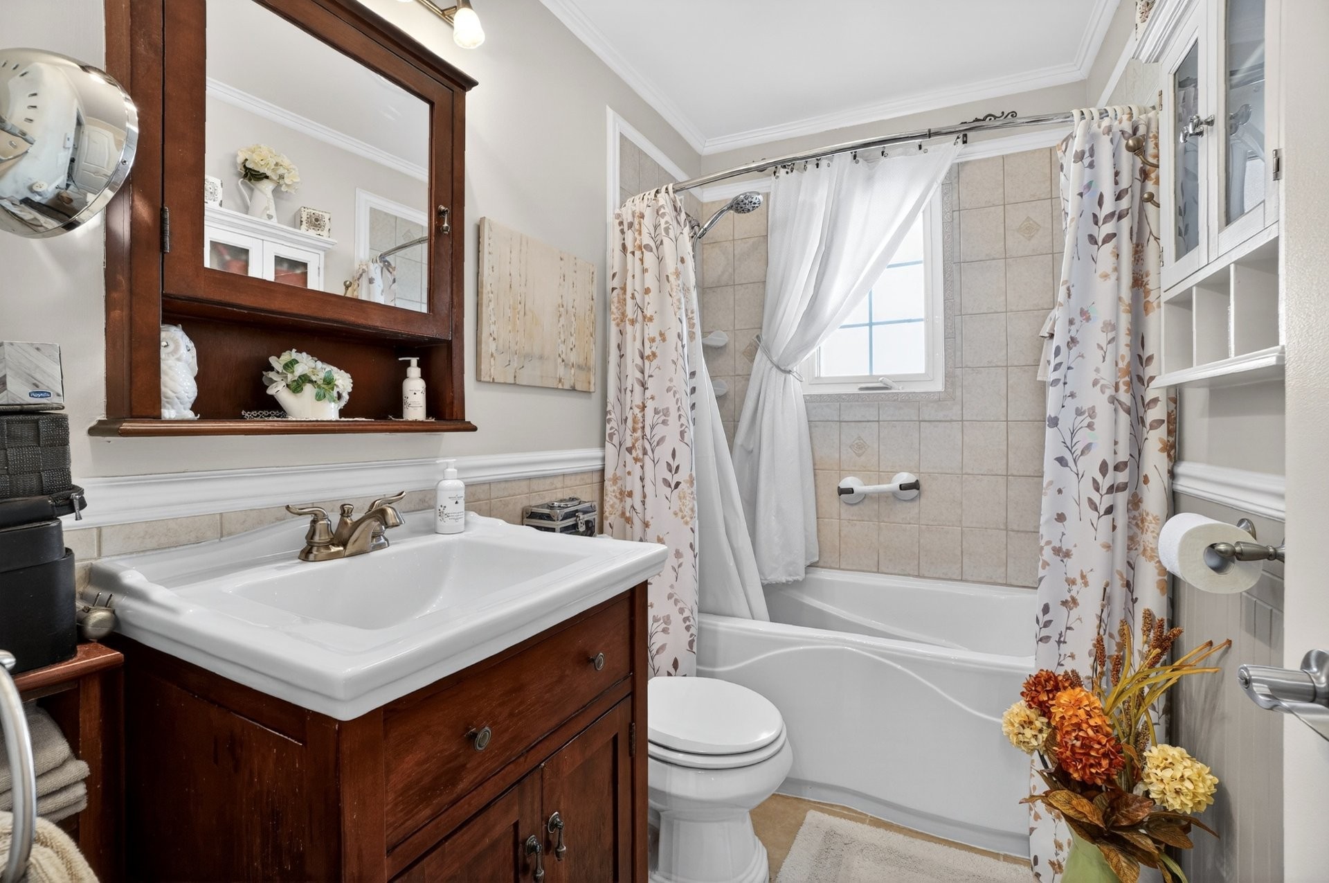 









96


Rue Crescent

,
Deux-Montagnes,




QC
J7R4C4

