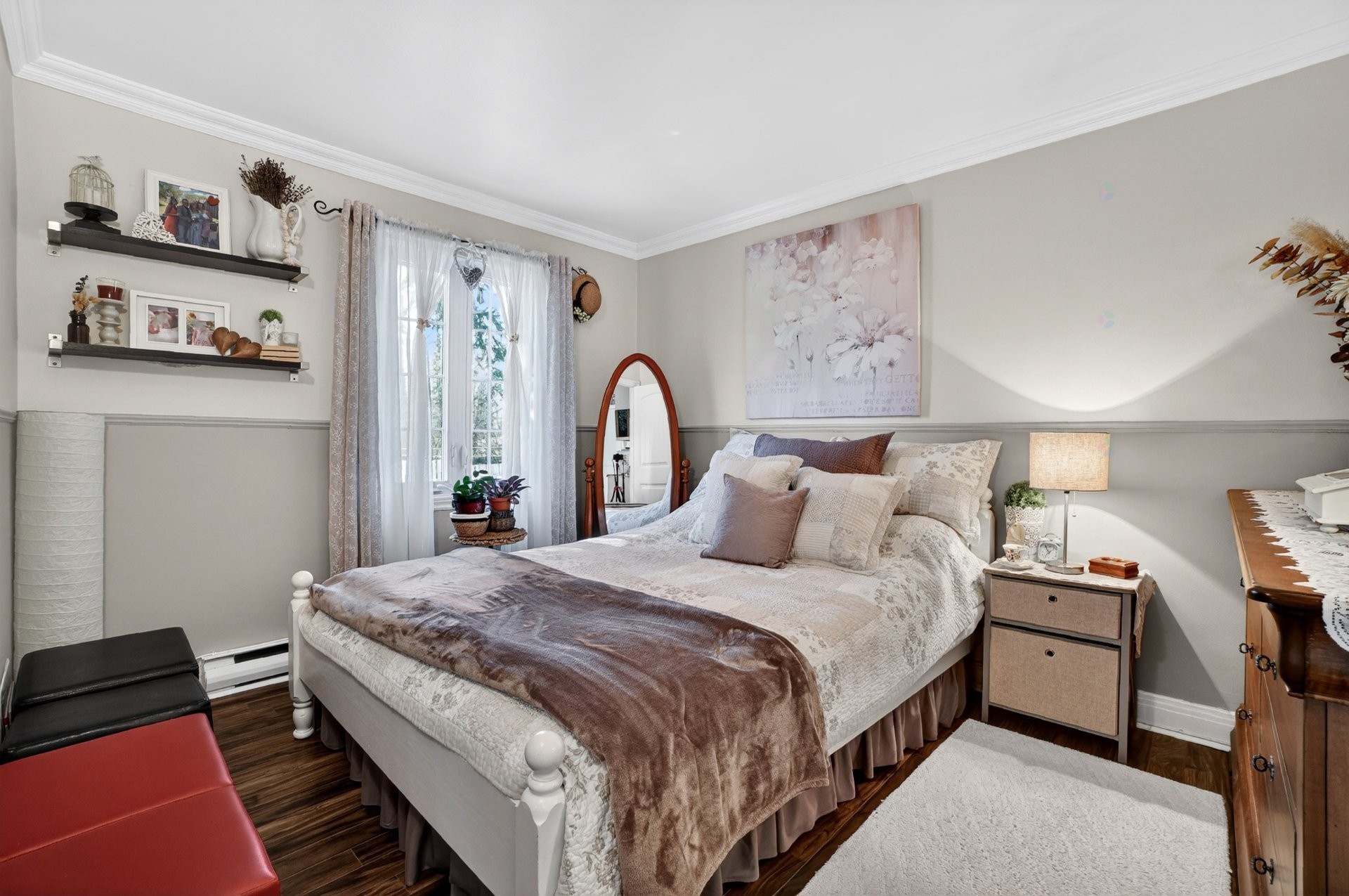 









96


Rue Crescent

,
Deux-Montagnes,




QC
J7R4C4

