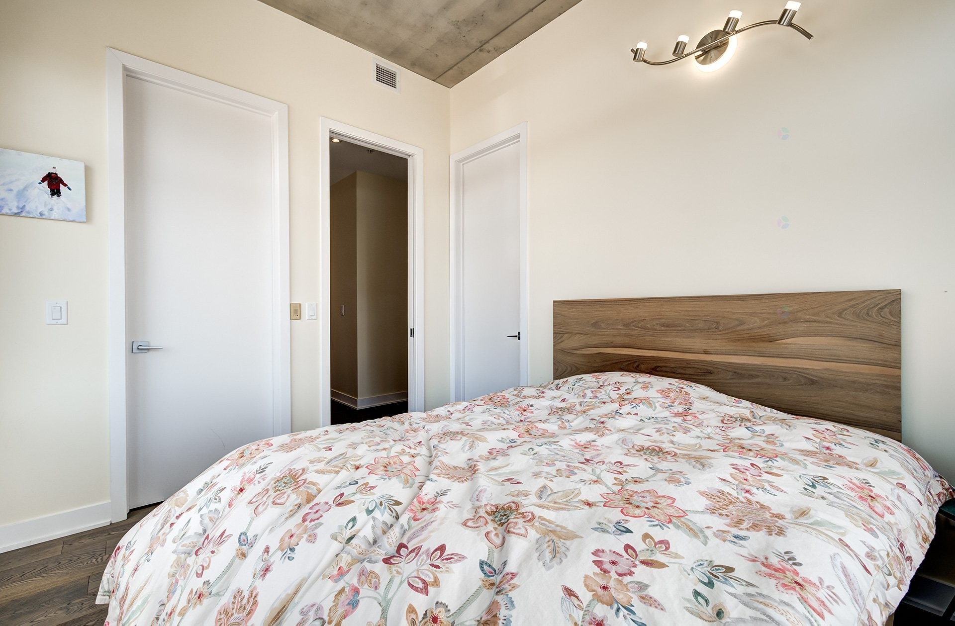 









175


Av. Metcalfe

, 410,
Westmount,




QC
H3Z2H5

