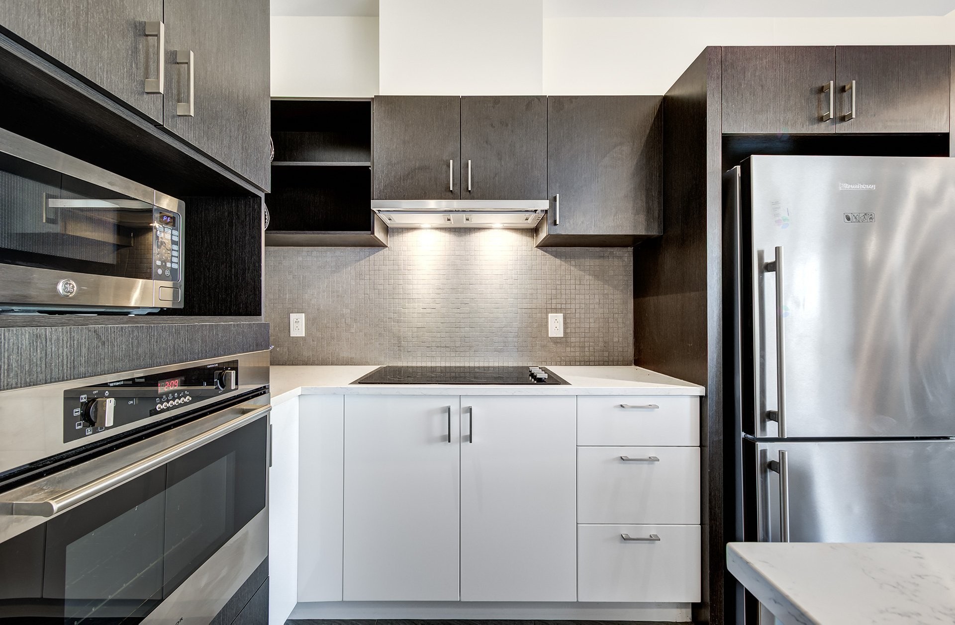 









175


Av. Metcalfe

, 410,
Westmount,




QC
H3Z2H5

