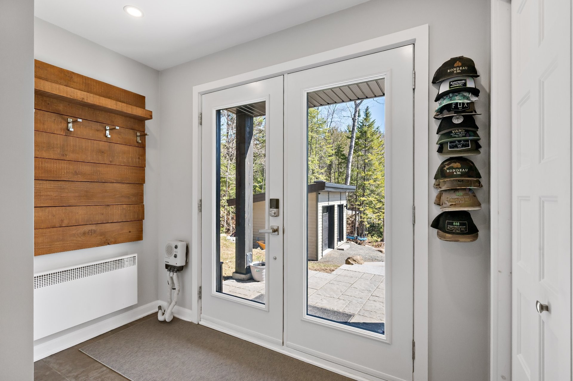 









3732


Ch. du Mont-Sauvage

,
Sainte-Adèle,




QC
J8B2E3

