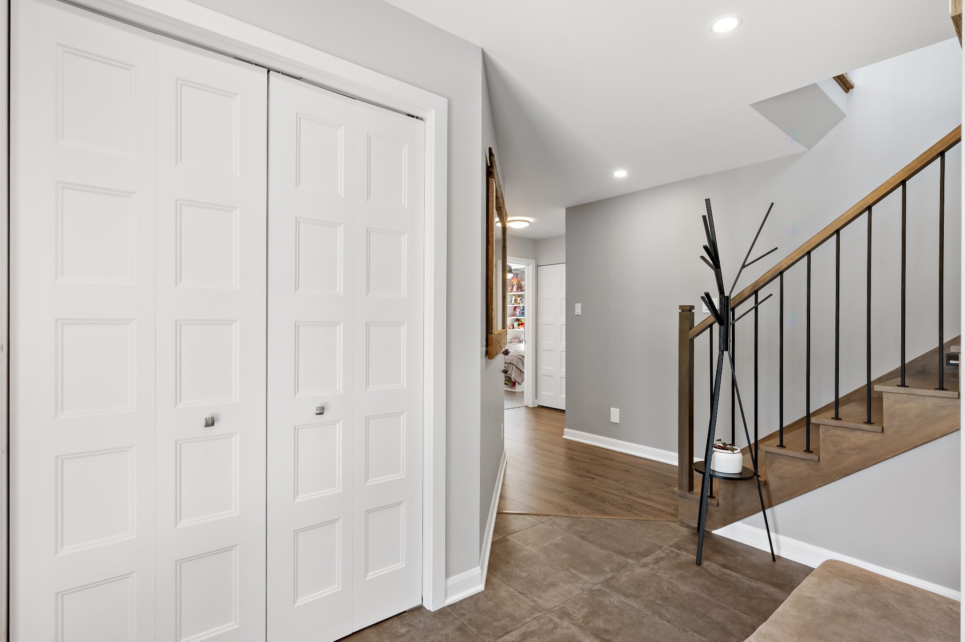 









3732


Ch. du Mont-Sauvage

,
Sainte-Adèle,




QC
J8B2E3

