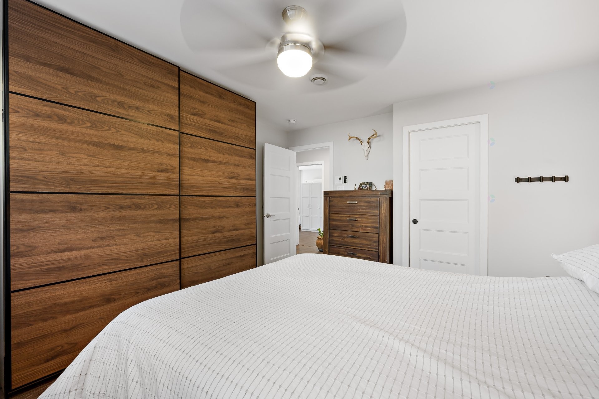









3732


Ch. du Mont-Sauvage

,
Sainte-Adèle,




QC
J8B2E3

