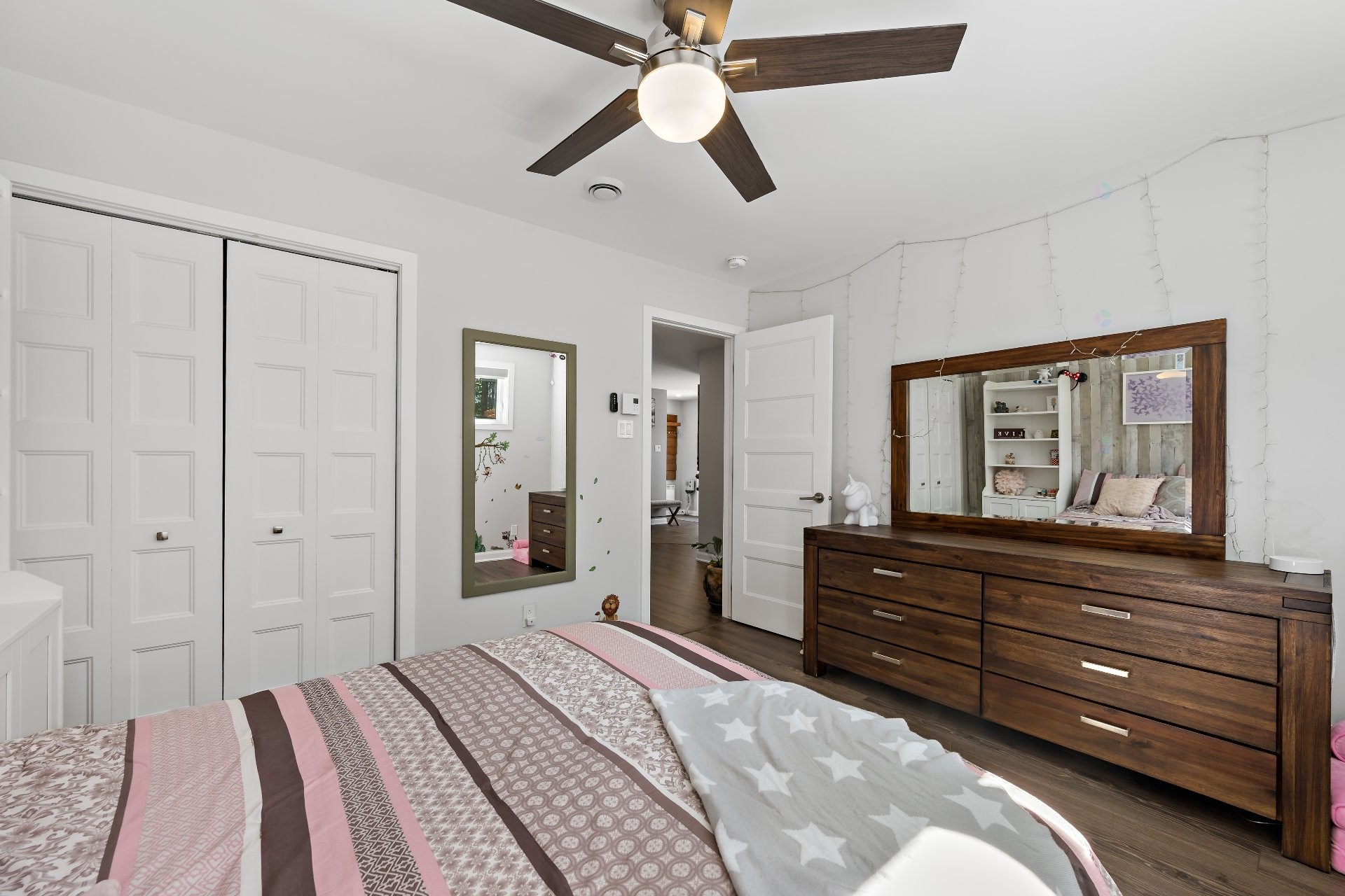 









3732


Ch. du Mont-Sauvage

,
Sainte-Adèle,




QC
J8B2E3

