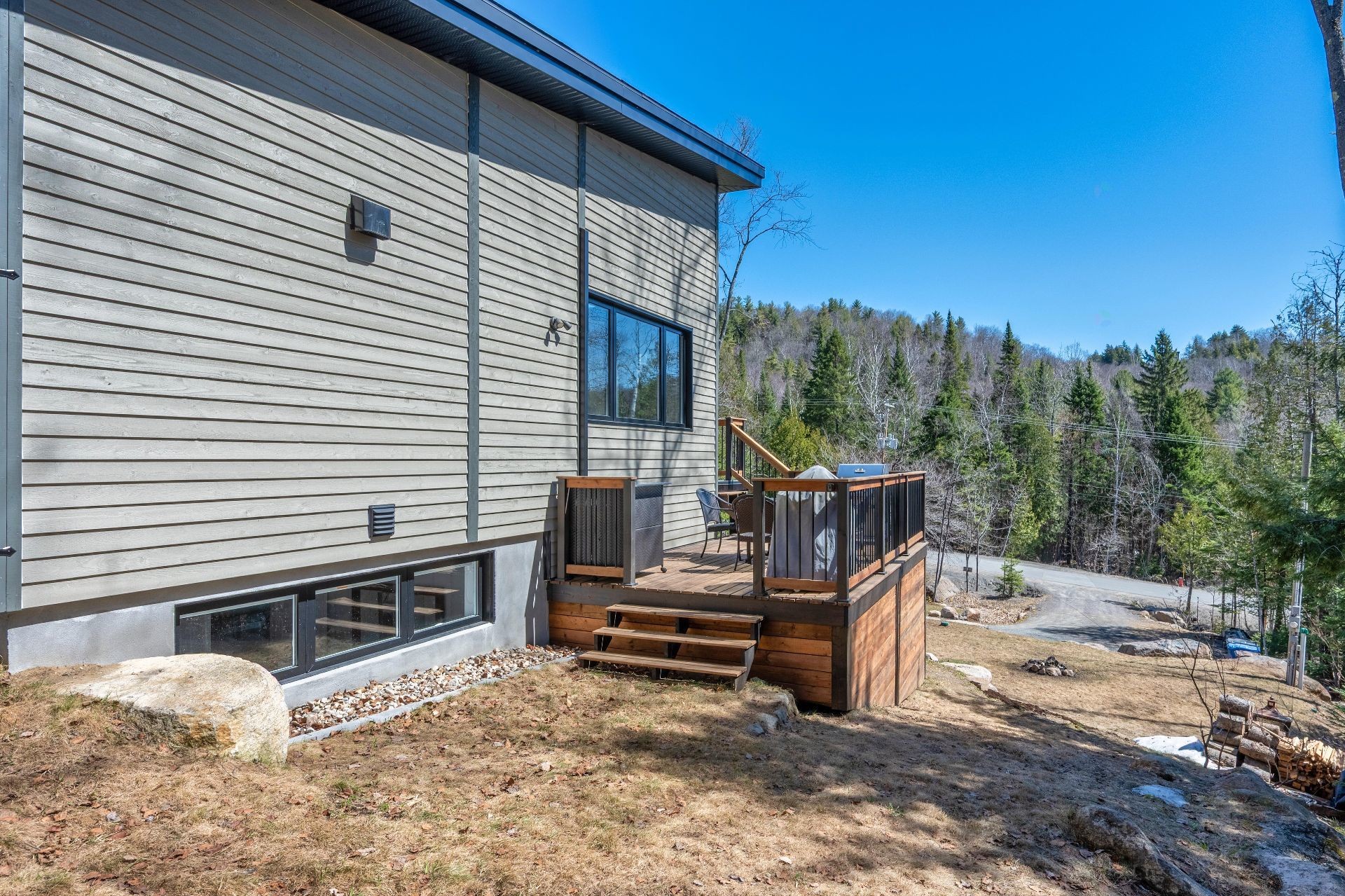 









3732


Ch. du Mont-Sauvage

,
Sainte-Adèle,




QC
J8B2E3


