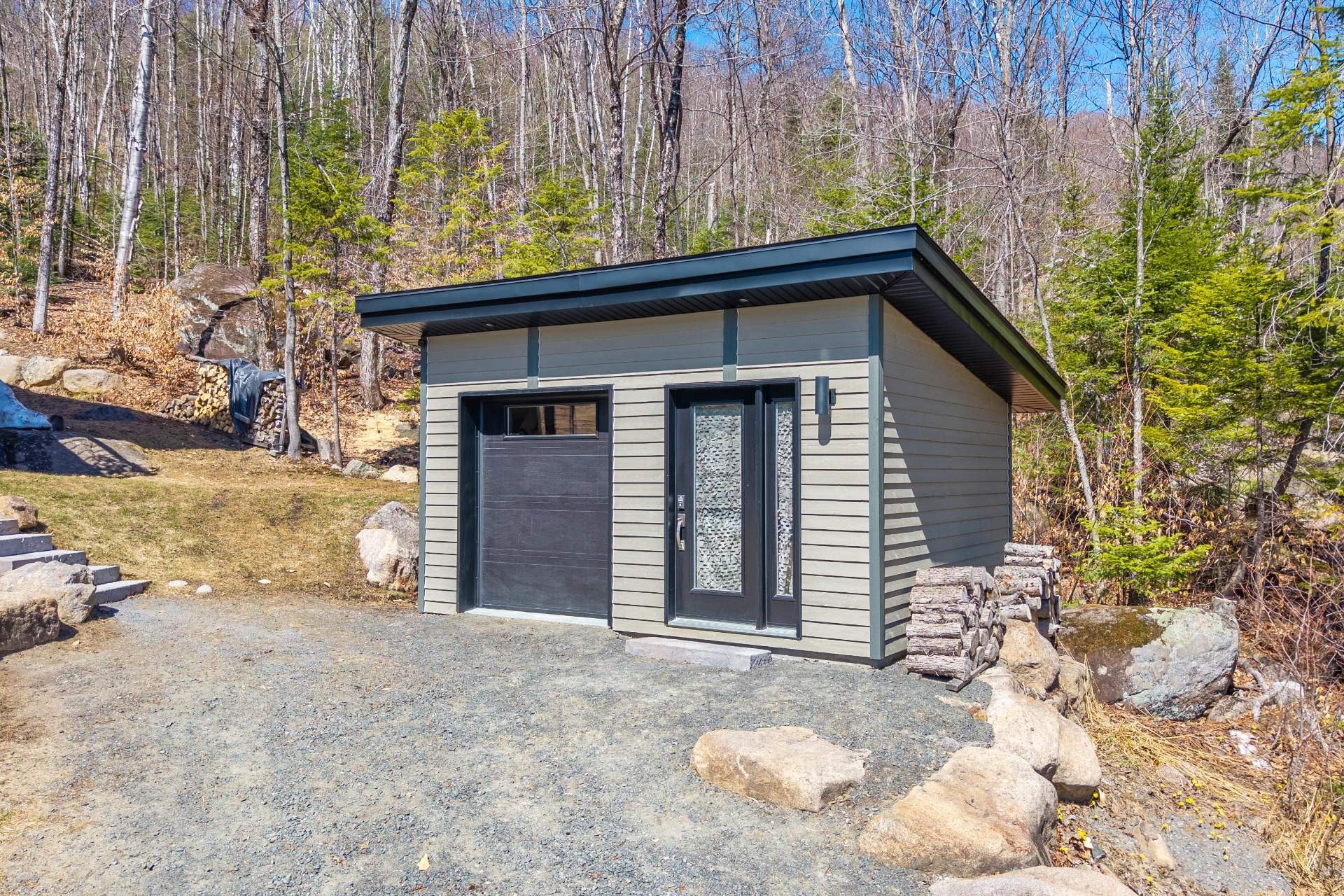 









3732


Ch. du Mont-Sauvage

,
Sainte-Adèle,




QC
J8B2E3

