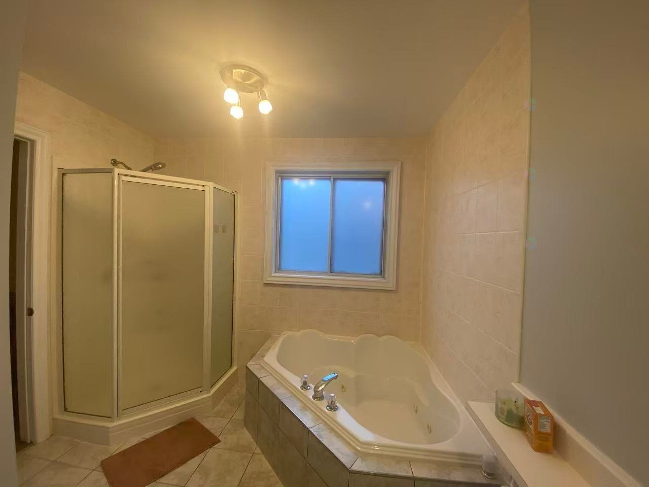 









6792


Rue Marie-Guyart

,
Montréal (LaSalle),




QC
H8N3G7

