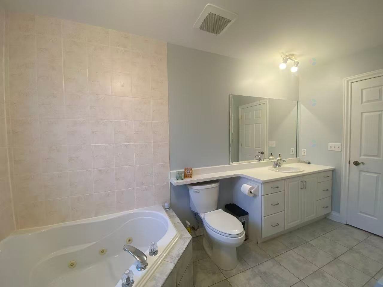 









6792


Rue Marie-Guyart

,
Montréal (LaSalle),




QC
H8N3G7

