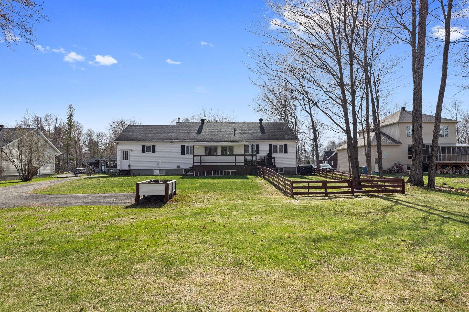 









7


Rue Baillargeon

,
Grenville-sur-la-Rouge,




QC
J0V1B0

