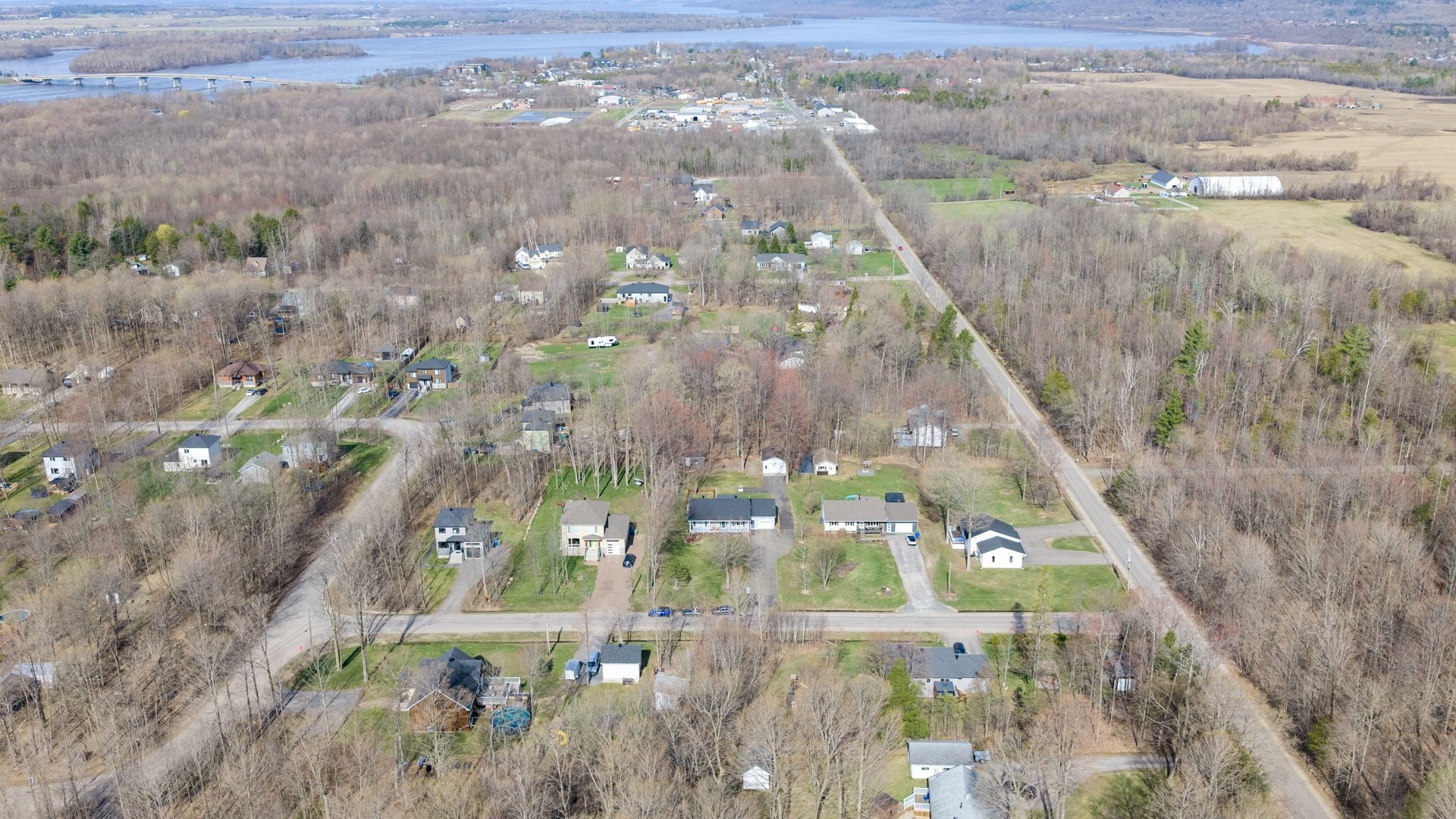 









7


Rue Baillargeon

,
Grenville-sur-la-Rouge,




QC
J0V1B0

