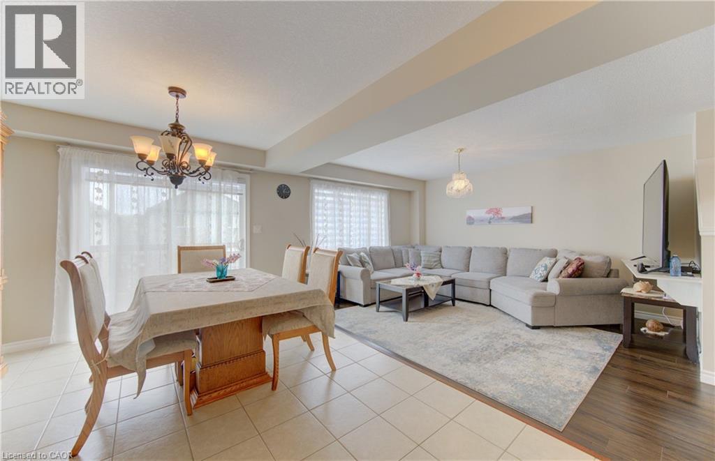 












430 AVENS Street

,
Waterloo,




Ontario
N2V0B5

