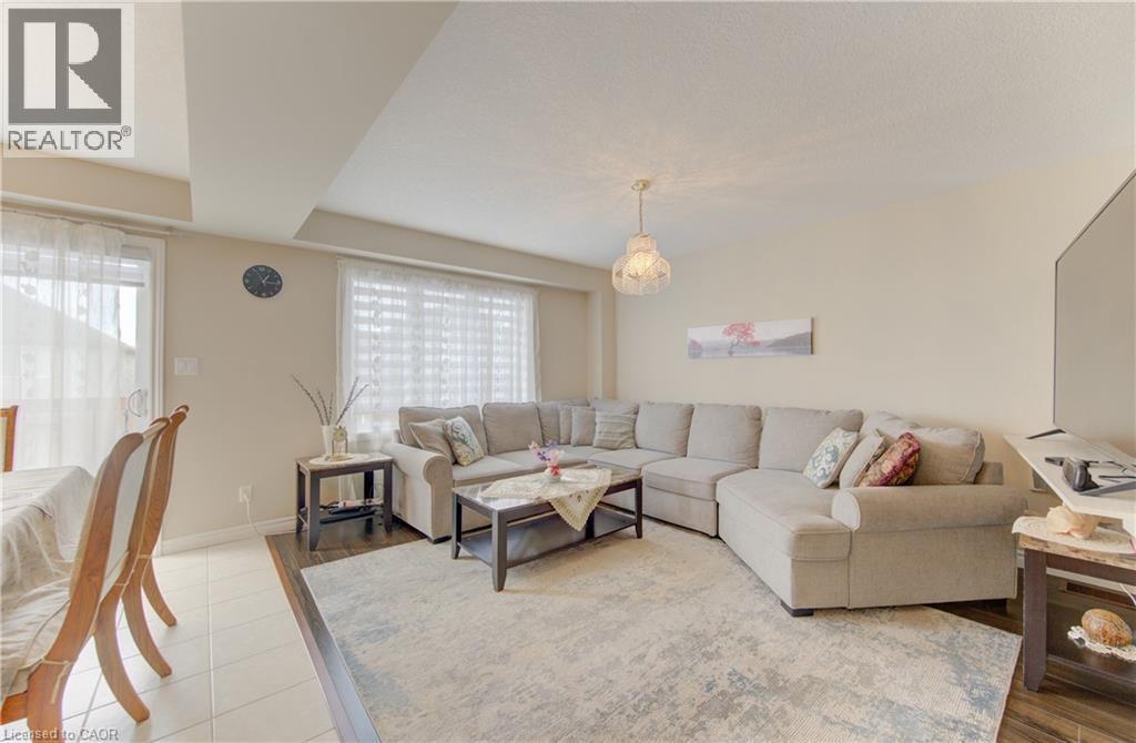 












430 AVENS Street

,
Waterloo,




Ontario
N2V0B5

