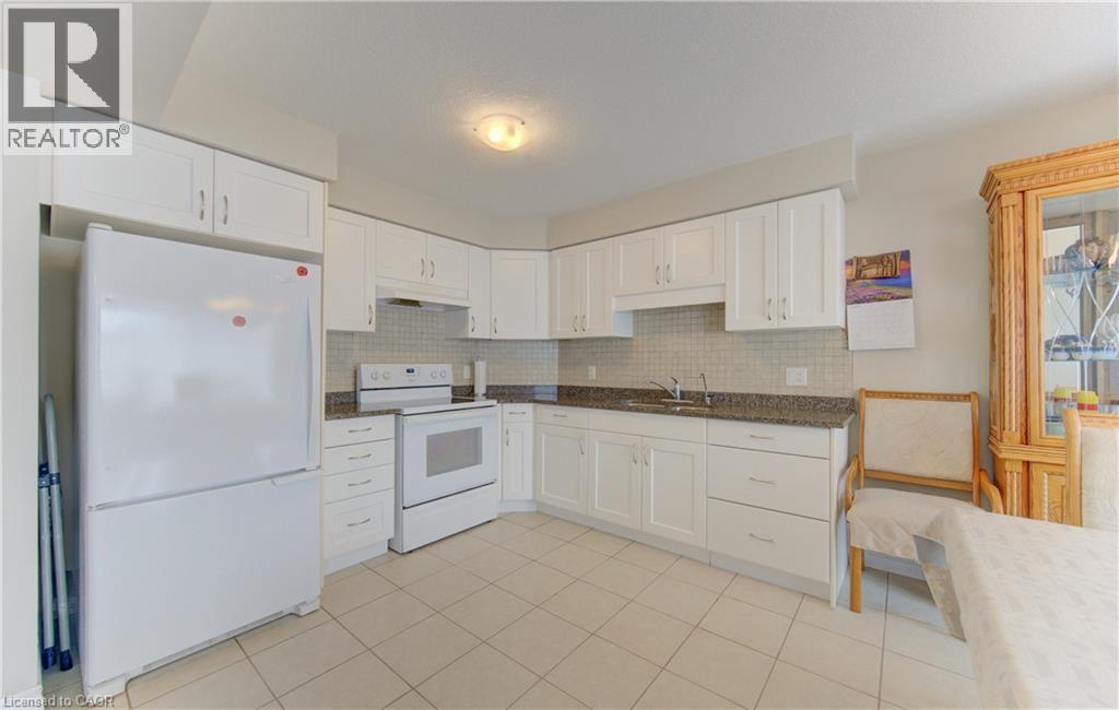 












430 AVENS Street

,
Waterloo,




Ontario
N2V0B5

