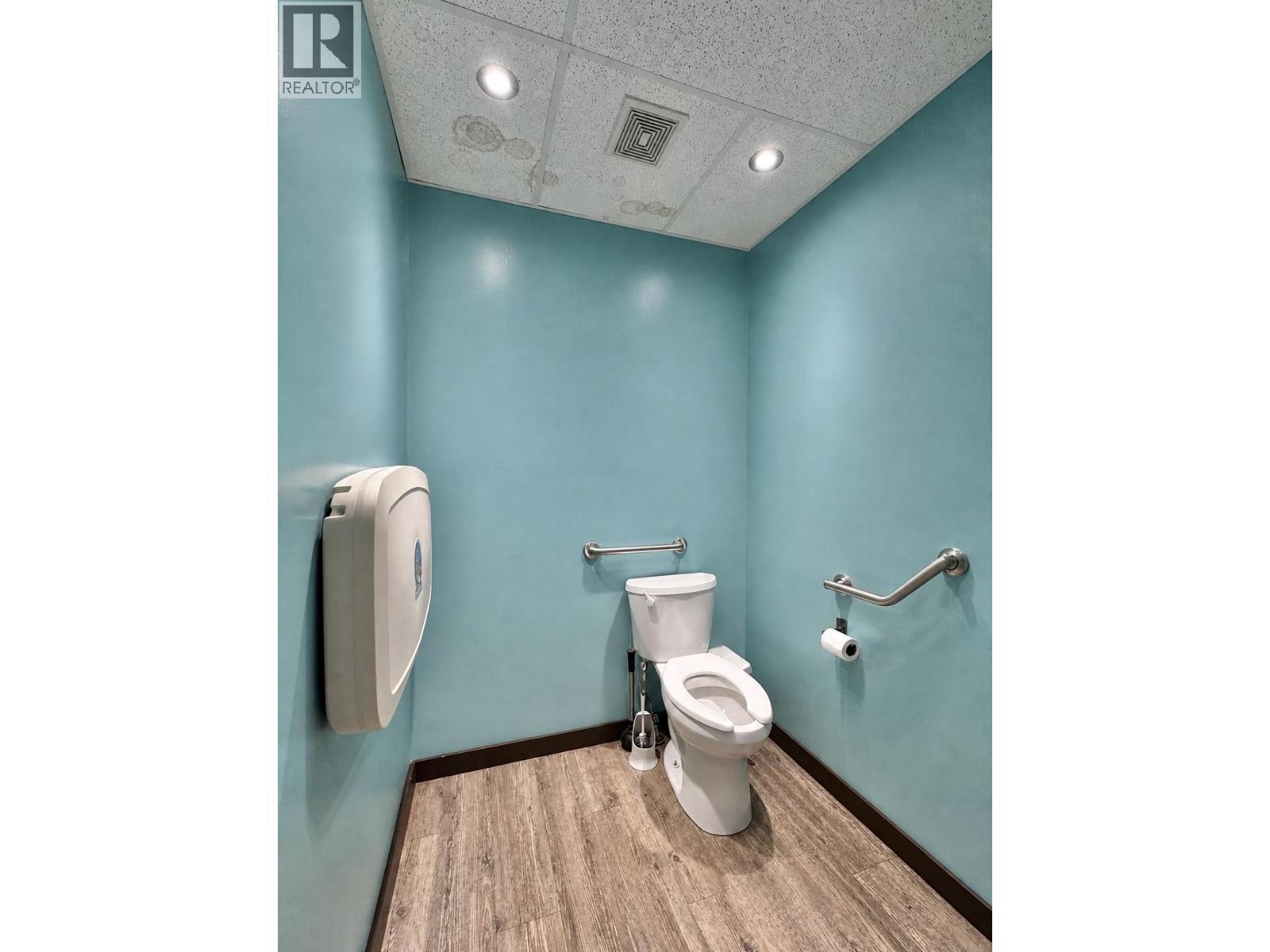 












1160 5TH AVENUE

,
Valemount,




British Columbia
V0E2Z0

